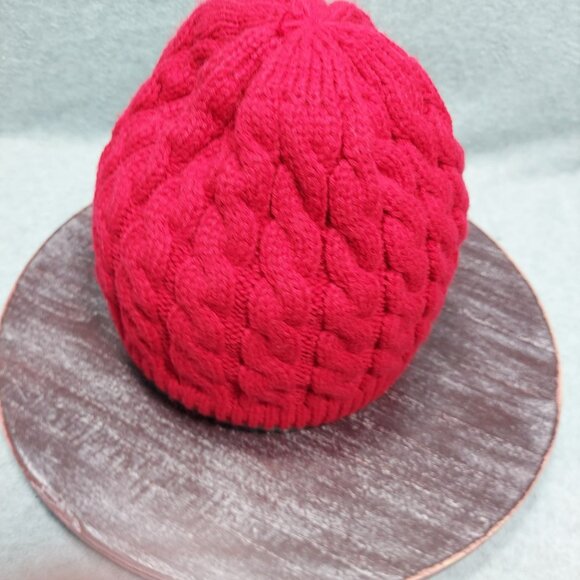 Red Cable Knit Beanie Hat By Richardson - Picture 5 of 6